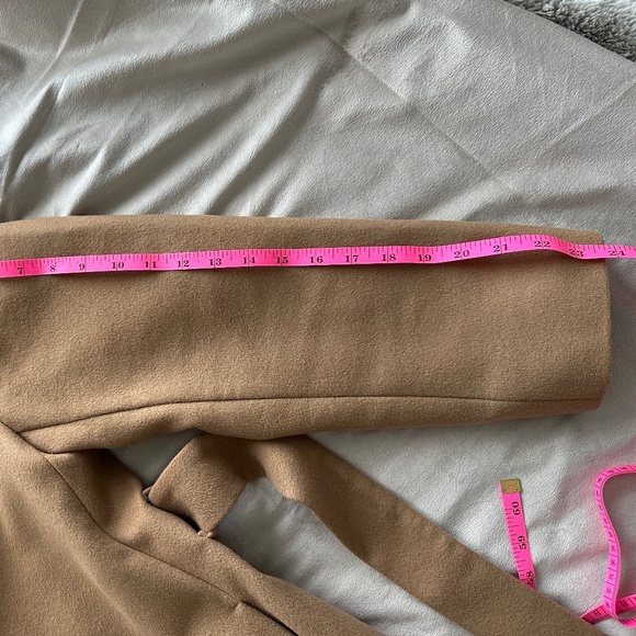 Women's Belted Wool Coat (80% wool) size L-XL, color Caramel - Picture 13 of 13